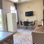 Ξενοδοχείο με διαμερίσματα Oeldeniz Mmoonstr 3*