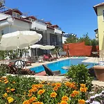 Oeldeniz Mmoonstr Lägenhetshotell