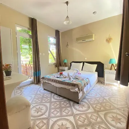 מלון דירות Oeldeniz Mmoonstr 3*